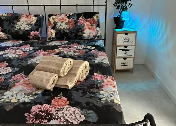 Гостевой дом 33 Joy Dreams 3*